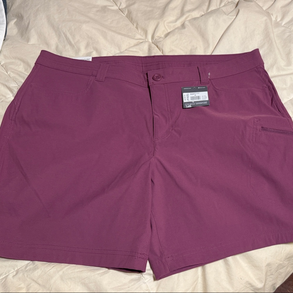 NEW WITH TAGS!  Eddie Bauer Women's Rainier Shorts